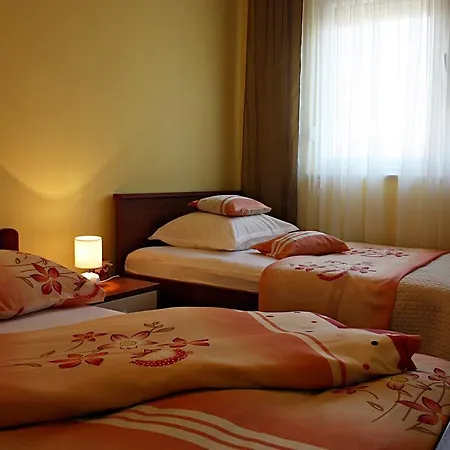 Ana Apartman *